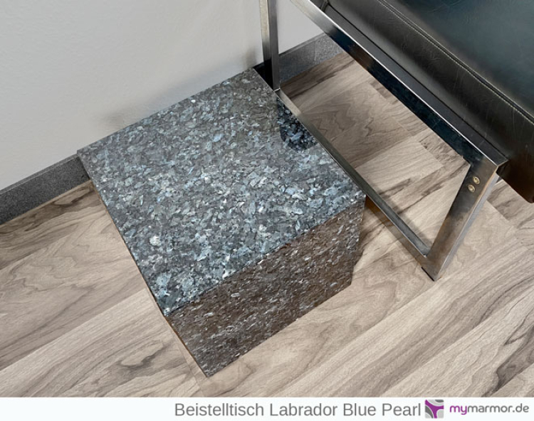 Preview: Detail Beistelltisch Labrador Blue Pearl