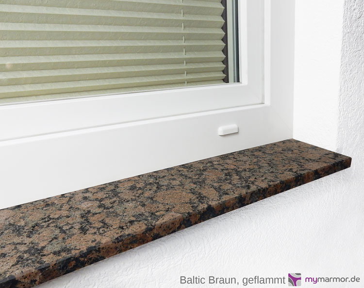 Fensterbank Baltic braun, geflammt