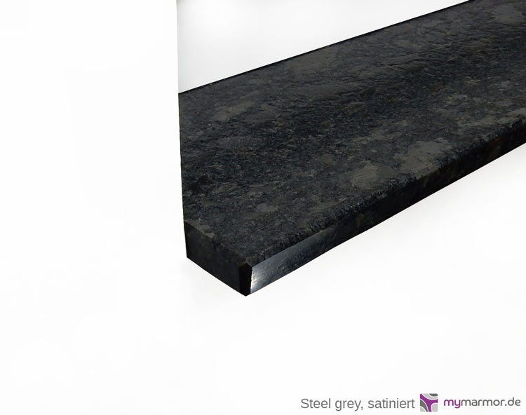Ansicht Kante Steel grey, satiniert Ansicht Kante Steel grey, satiniert