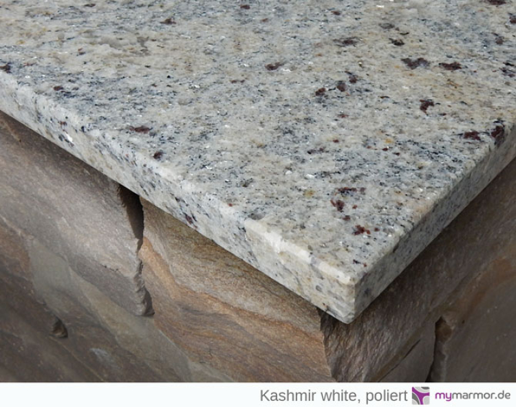 Kantenansicht Mauerabdeckung Kashmir white, poliert