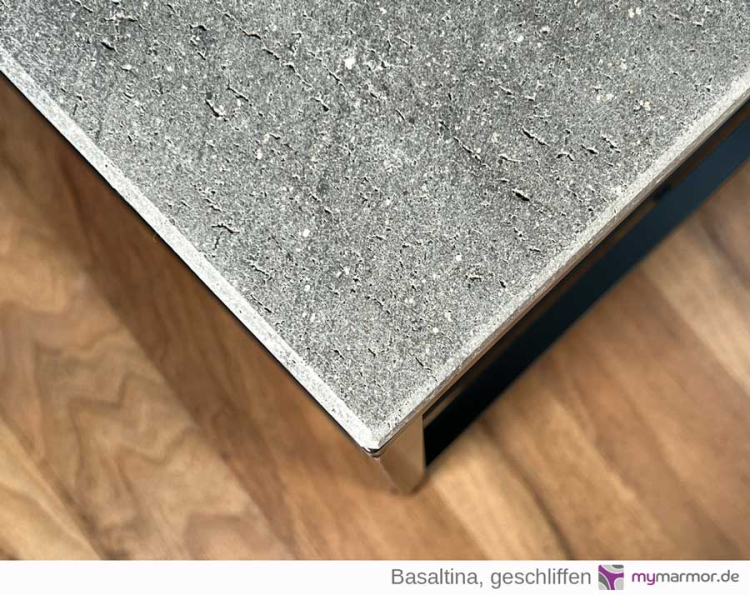 Tischplatte Basaltina geschliffen